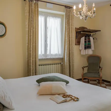 Lägenhet Rocca - Cav La Casa Di Rosa Monforte dʼAlba
