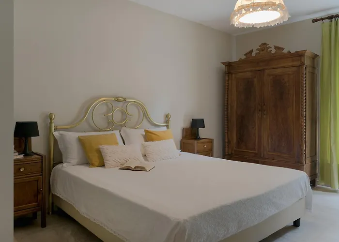 Rocca - Cav La Casa Di Rosa