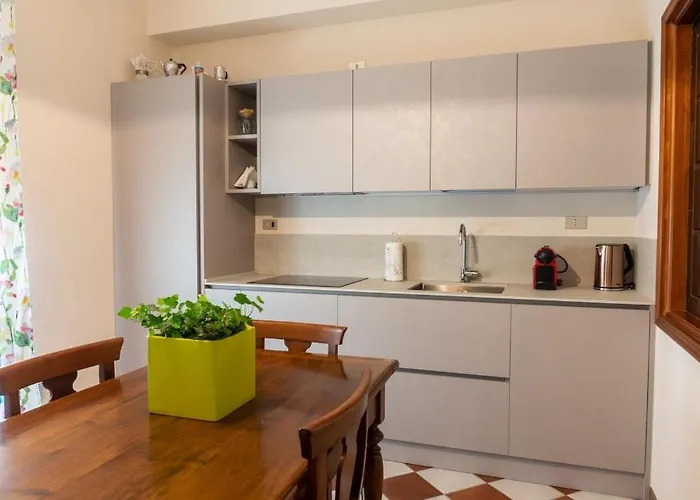 Rocca - Cav La Casa Di Rosa Monforte dʼAlba